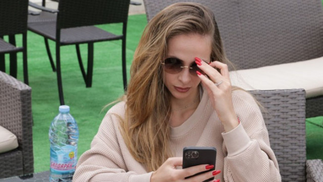 Всички се питат Приключи ли любовният романс между първата ракета